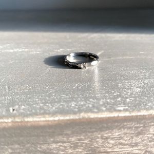 Sterling Silver Cubic Zirconia Simple Ring Size 7